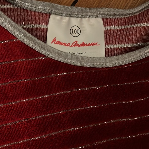 Beautiful Hanna Andersson Velvet Twirl Dress - Picture 2 of 4